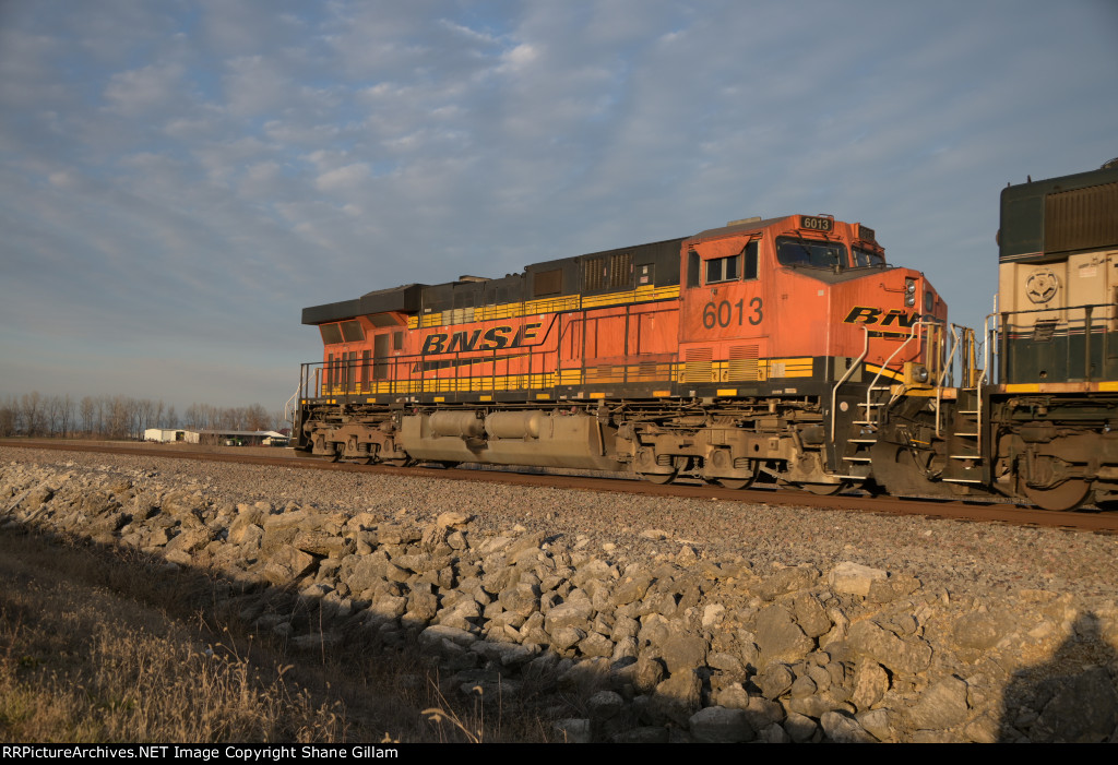 BNSF 6013